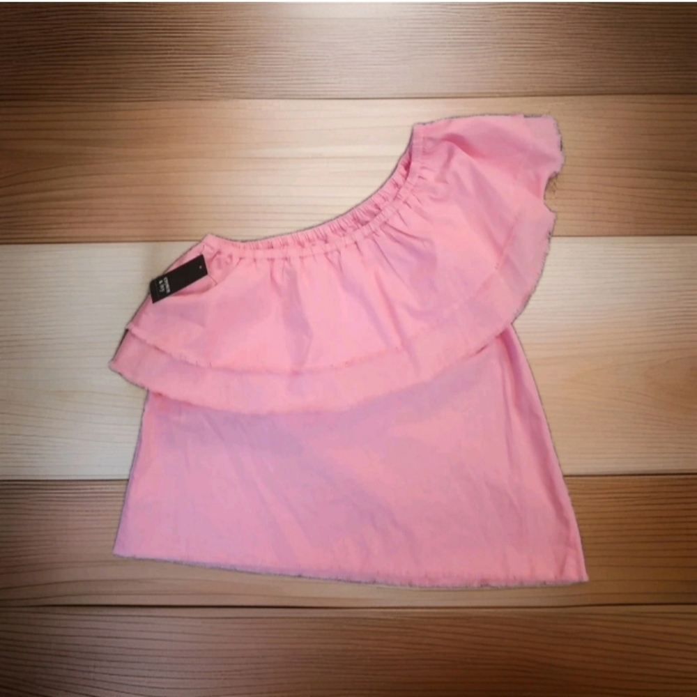 Crown & Ivy Pink Ruffle One Shoulder Short Sleeve Top XS NWT Distressed Layers